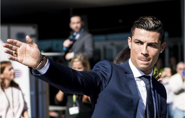 火箭惨败国王遭遇三连败！关键失误暴露两大短板，杜兰特无奈震惊