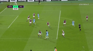 土媒：加拉塔萨雷密切关注B席的动态，计划今夏免签他