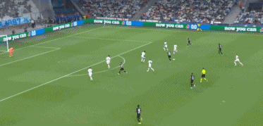 雄鹿有意引进莫兰特助力字母哥 重组阵容库兹马或成交易核心