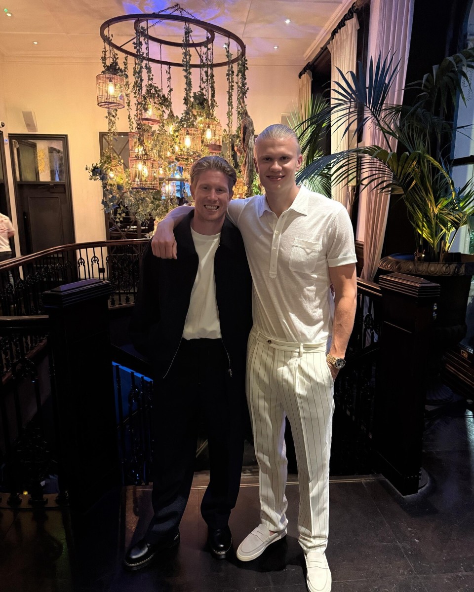 战术革命！科尔主动拆散库里格林组合，勇士进攻瞬间流畅，雄鹿惨成试验品